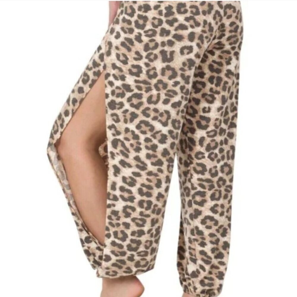 Zenana Leopard Print Pants - Picture 2 of 5